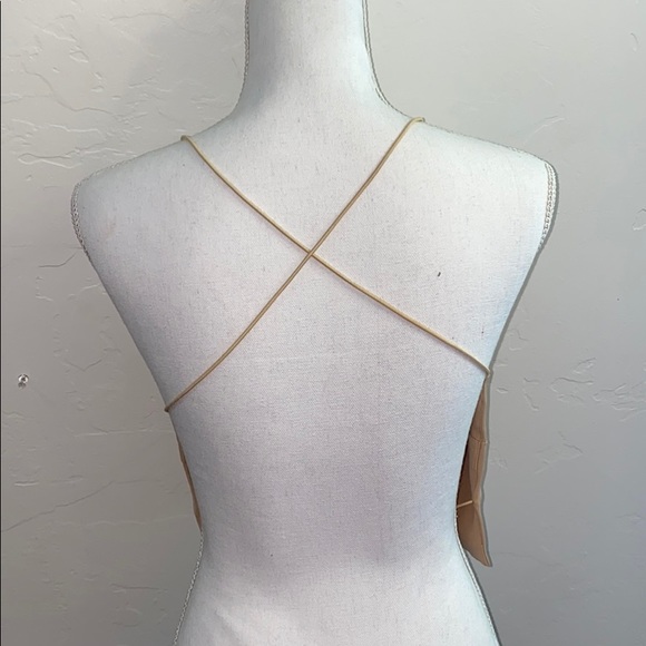 Backless top - Picture 2 of 4